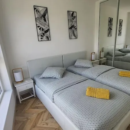 Prestige Neuf Avec Et Ecran De Cinema En Rez De Jardin 公寓