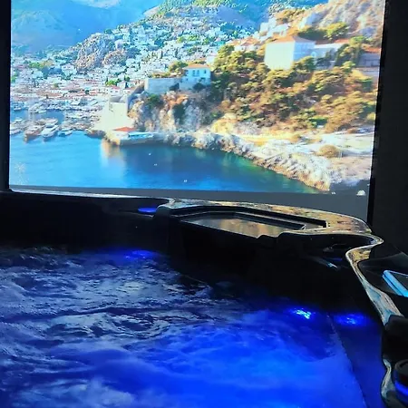 Prestige Neuf Avec Et Ecran De Cinema En Rez De Jardin * 科尔马